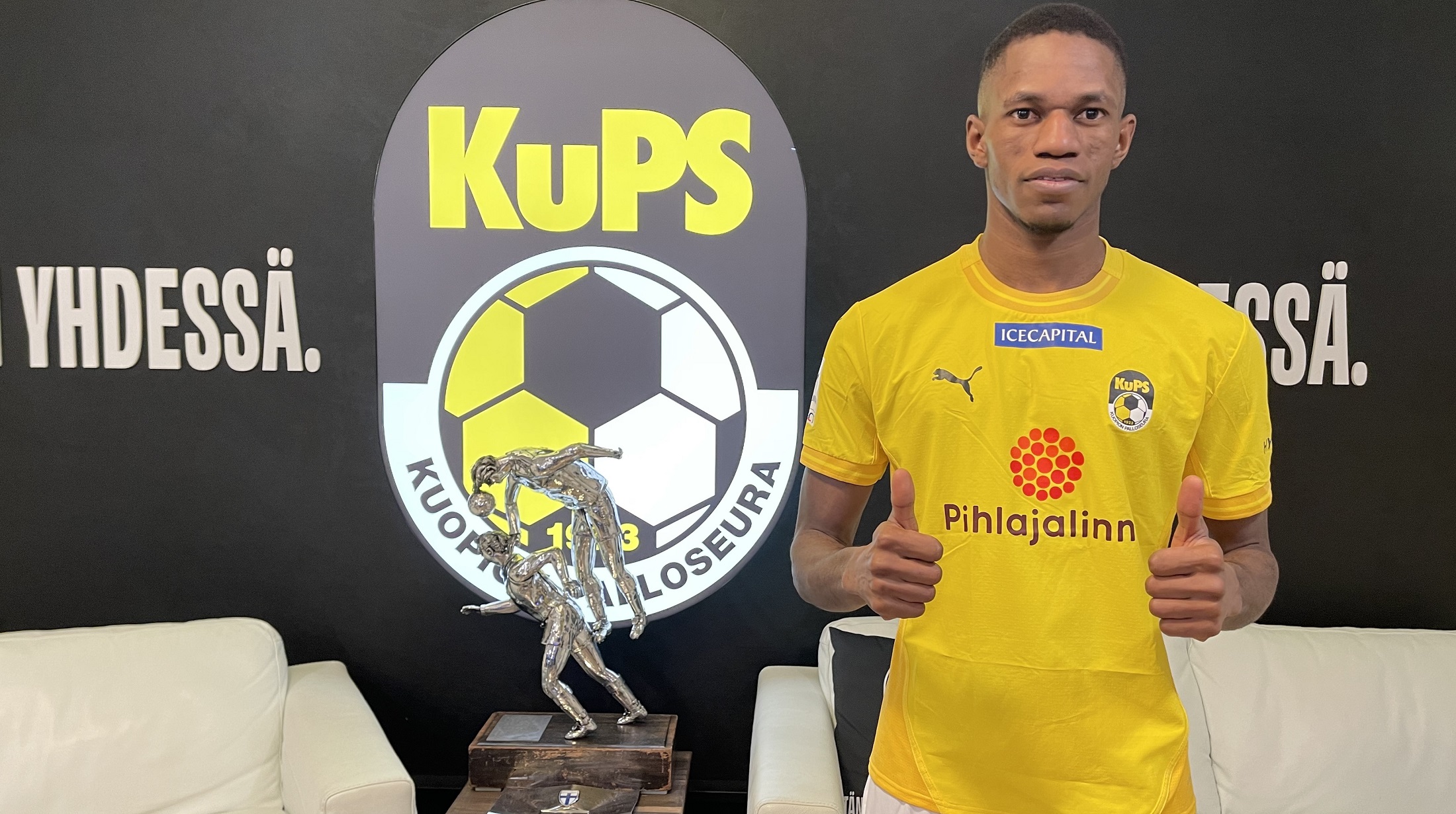 KuPS Ja Mohamed Toure Pelaajasopimukseen KuPS Kuopion Palloseura