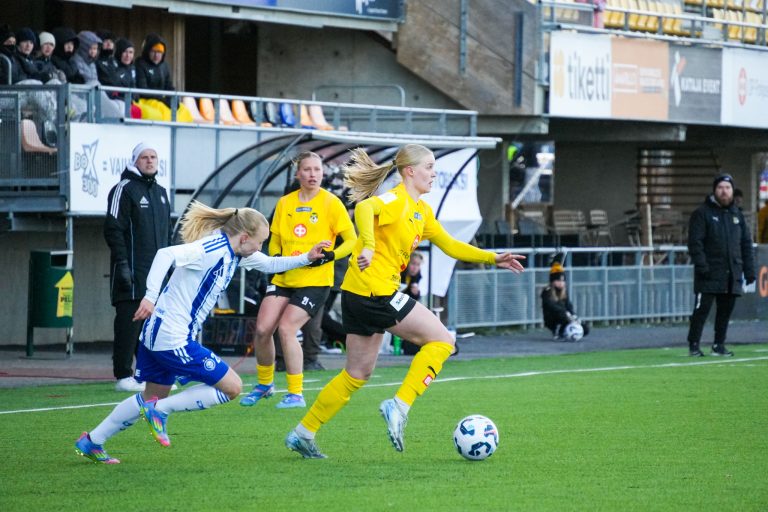 Briotech Kansallinen Liiga: KuPS - HJK 1-3 (0-1)