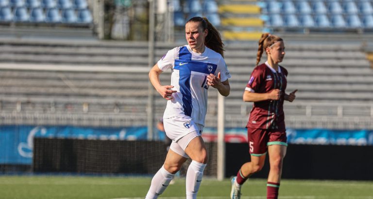 Aino Kröger valittiin jälleen "Helmareihin"