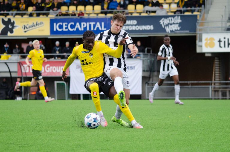 Suomen Cup: FC Jazz - KuPS 11.6. Porissa