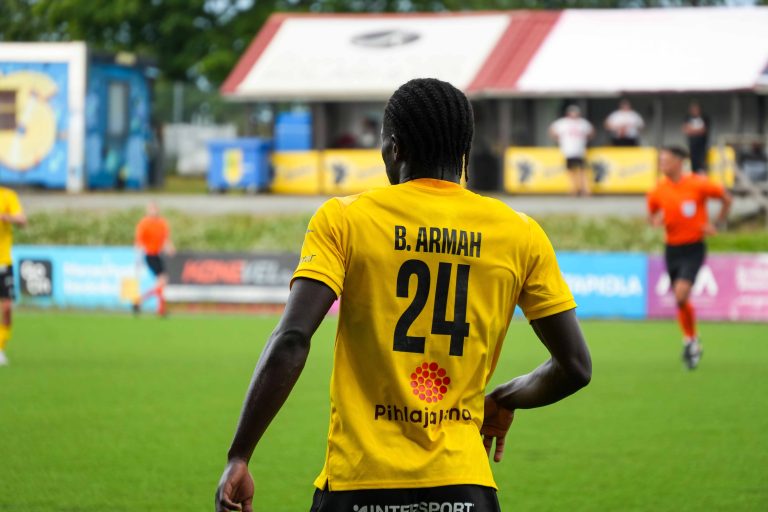 Bob Nii Armah ja Mohamed Toure Veikkausliigan kuukauden joukkueeseen