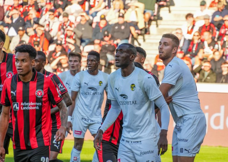 FC Midtjylland liian kova kotikentällään