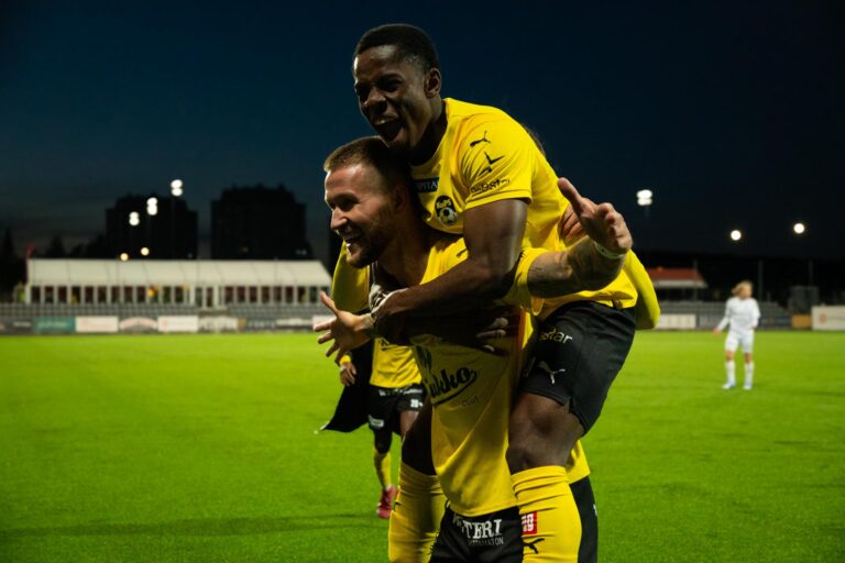 KuPS-SJK oli huikea trilleri – Parzyszek iski lisäajalla voiton!