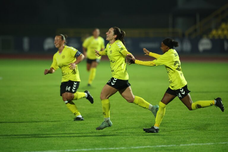 Laura  Spenazzatto sopimukseen KuPSin kanssa