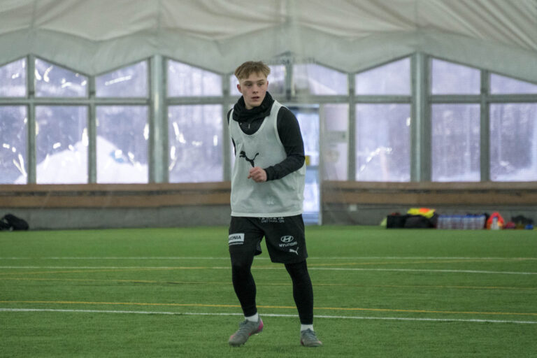 Kauden 2026 avaus Lippumäellä Liigacupin merkeissä: KuPS - VPS