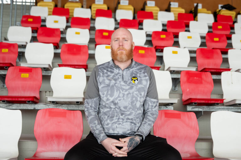 Jussi Liikanen naisten maalivahtivalmentajaksi - valmennustiimi valmiina tänään alkavaan kilpailulliseen kauteen.