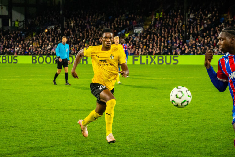 Mohamed Toure siirtyy Tshekin pääsarjaan