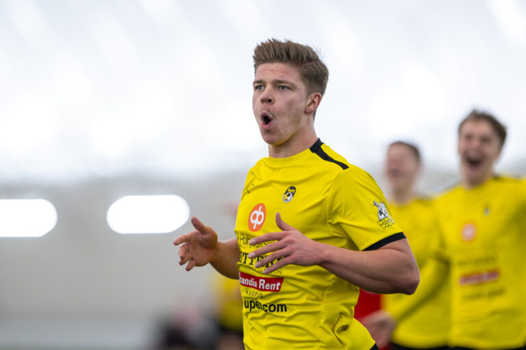 Vahva nousu ei riittänyt pisteisiin – KuPS Akatemia taipui FF Jarolle Liigacupissa