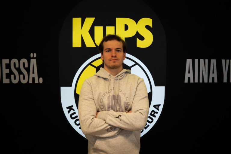 Aaro Toivonen KuPSiin – sopimus 1+1 vuotta