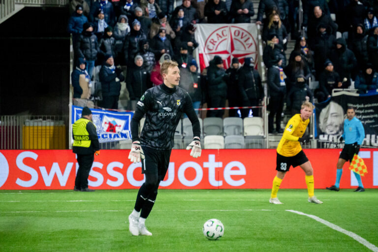 KuPS – Jippo lauantaina Väre Areenalla: viimeinen kotipeli ennen kauden alkua