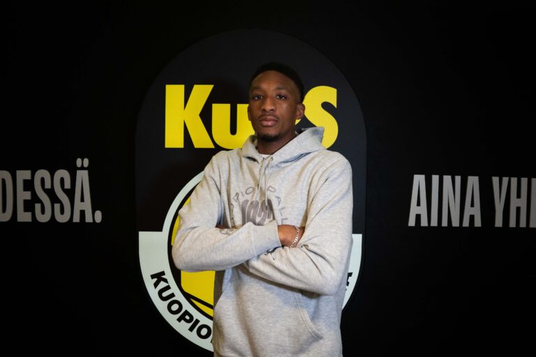 Ranskalaispuolustaja Brahima Magassa Kuopion Palloseuraan