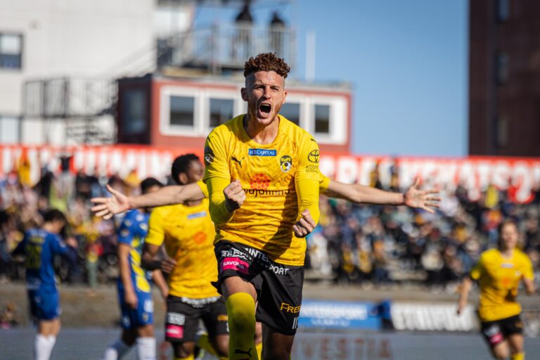 KuPS taisteli kotiavauksesta voiton yli 3100 katsojan edessä