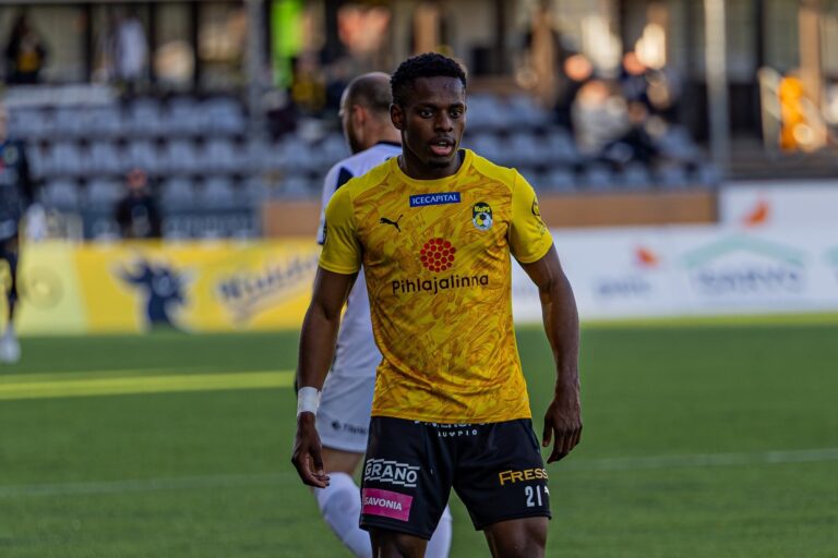 Ennakko: KuPS ja HJK kohtaavat mestaruustaistelun ytimessä