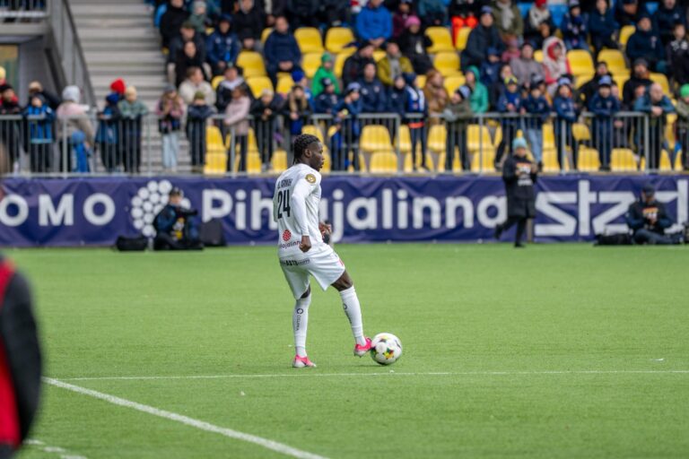 KuPS taipui FC Interille Turun kärkiottelussa